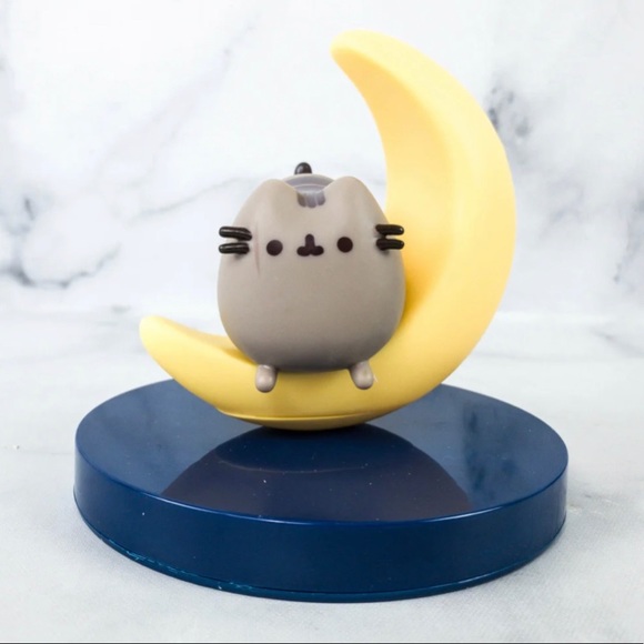 Pusheen Other - Moon Pusheen Vinyl Figurine Toy - Exclusive